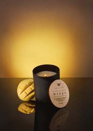 Zastavte se na chvíli, ztište den a dopřejte si čas jen pro sebe. ✨🕯️ Naše svíčky ze sojového vosku s esenciálními oleji...